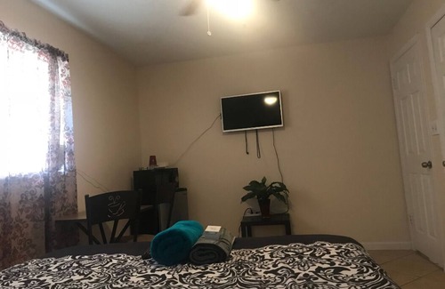 Union Park House | 1x1 Guest Suite 10 minutes from UCF