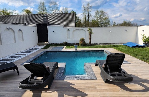 Sapanca House | 2+1 Private-Heated-Bungalow with Pool-Sauna-Jacuzzi-5 Persons in Sapanca Ünlüce