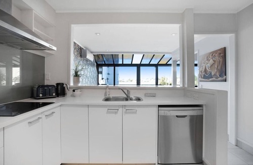 Parnell Apartment | 2/1 Ruskin Street, Parnell, Auckland 1052