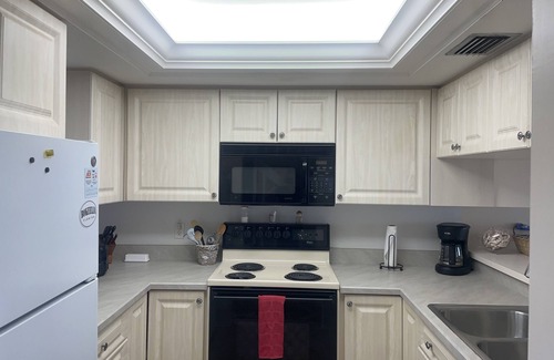 Bokeelia Condo | 2/2.5 condo with docking available for your boat and pools for soaking