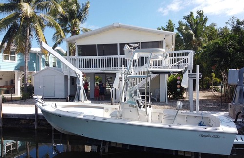 Doctor's Arm House | 2/2 Canal Front Home with Great Boating Access! Located in Doctor’s Arm Big Pine