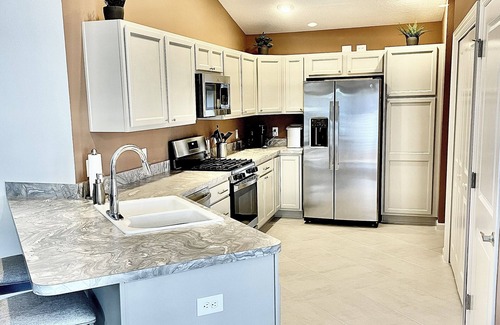 Leesburg House | 2/2 in The Village of Citrus Grove