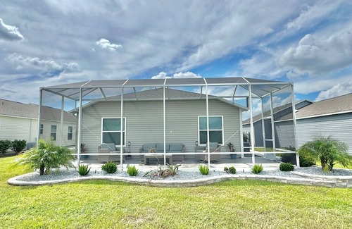 Leesburg House | 2/2 in The Village of Citrus Grove