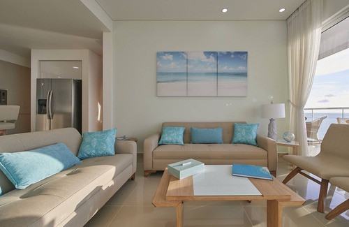 Bocagrande House | 2/2 Luxury Condo -Hyatt H2 -Ocean View Bocagrande