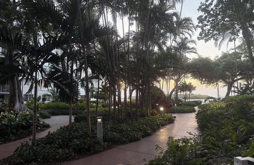 Northeast Miami Condo | 2/2 Waterfront Condo in Gated Community – Resort Living in Miami’s Nirvana
