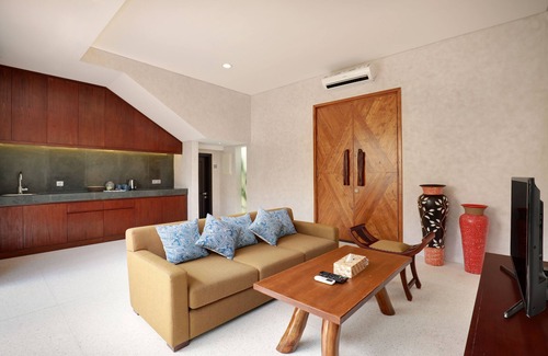 Kampial Villa | 2+3 BR Modern Balinese Villa in Nusa Dua