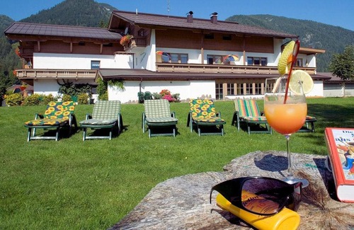 St. Ulrich Am Pillersee Apartment | 2-3 person apartment "Scharti 1" - Apartment house Schartental