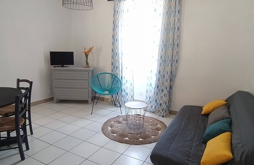 Les Assions House | 2/4 person gîte with swimming pool in southern Ardèche