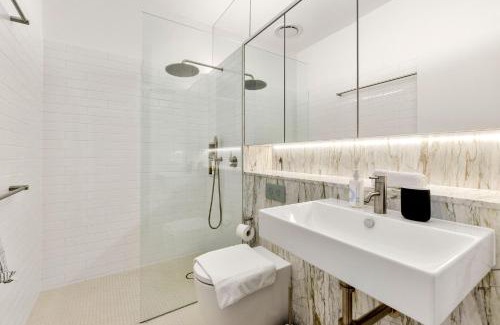 Dawes Point Apartment | 2-4 Trinity Avenue
