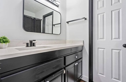 Auburn House | 2.5mi to Stadium/Arena. Close to AU Club Golf. Easy access from I-85