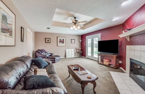 Ellis County House | 2-Acre Country Escape: Race Tracks, Race Fans