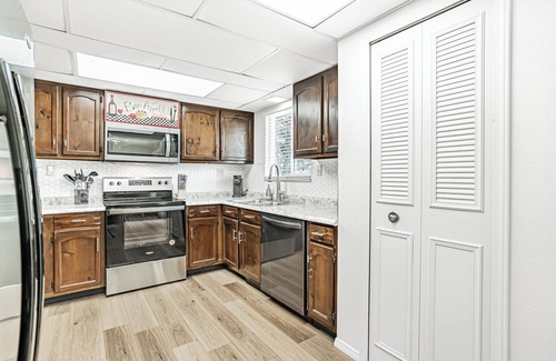 Broomfield House | 2 Acres of Privacy 20 minutes from Denver! 3 Bedroom 3 Bath, Game Room, Wifi, AC