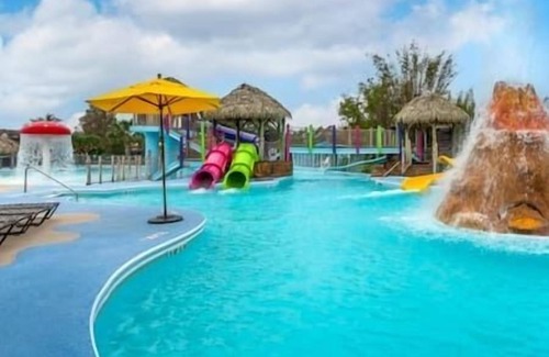 West Kissimmee Hotel | 2 Aqua Sol, Hilton Vacation Club, Water Park
