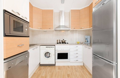 Vidreres Villa | 2 ARA01 - Basic 3 bedroom house with private swimming pool located in a very quiet area only 9km from Lloret de Mar and its stunning beaches.