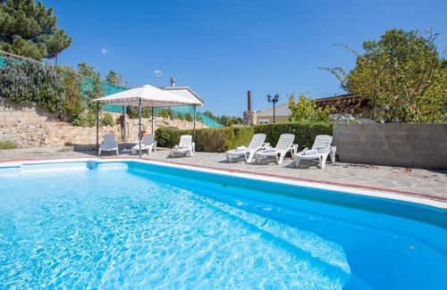 Vidreres Villa | 2 ARA01 - Basic 3 bedroom house with private swimming pool located in a very quiet area only 9km from Lloret de Mar and its stunning beaches.