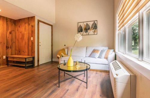 Lambertville House | 2 Barn Suites in Lambertville, NJ -- Cozy and luxurious!