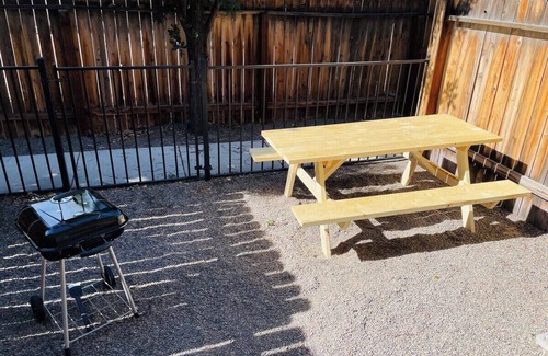 Reno House | 2 Bd, 2.5 Baths, Sleeps 5/C9
