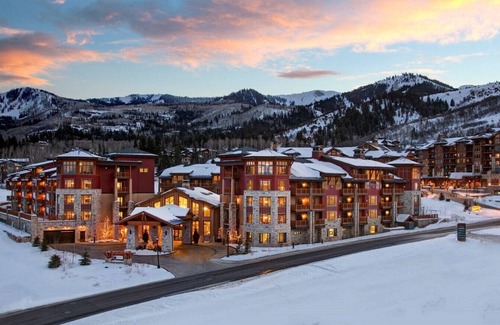 Park City Cabin | 2 Bd 3 BA Ski/Ski Out at Hilton Sunrise Lodge Hotel in Canyons Village Park