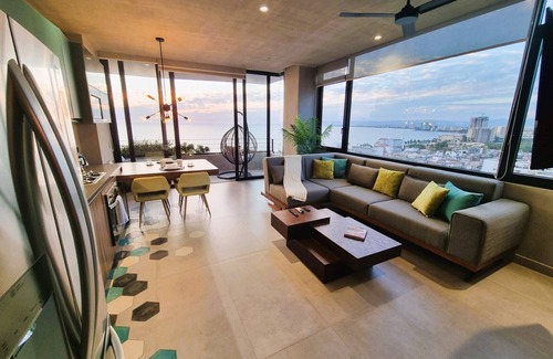 Lazaro Cardenas Apartment | 2 BD getaway with amazing views