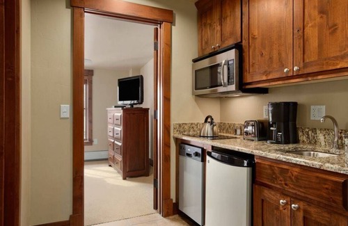 Breckenridge Resort | 2 Bd Grand Lodge Peak 7 - sleeps 8