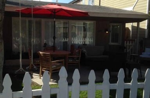 Corona del Mar Cottage | 2 Bd LOVELY COZY COTTAGE-Steps to beach and village 4 shopping and restaurants