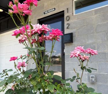 Easley House | 2 BD Pink Paradise near Greenville and Clemson