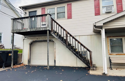 Catawissa Apartment | 2 bdr/1 bath: 10-15 mins to Bloomsburg University/Knoebel's/Geisinger