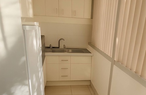 Griffith Apartment | 2 bdr apartment Griffith ACT, pool, parking