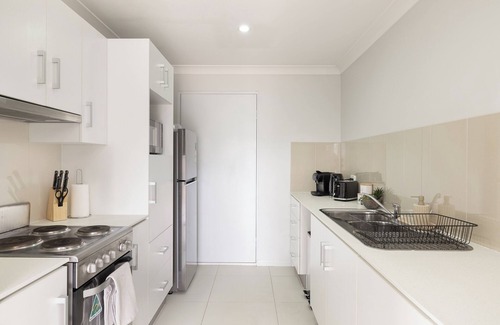 Rocklea Apartment | 2 Bdr Apt! Garage! Balcony! GST Credits! 118D2