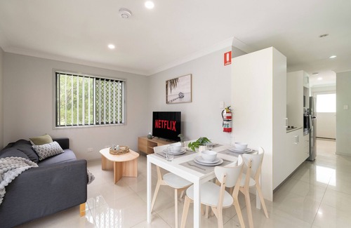 Rocklea Apartment | 2 Bdr Apt! Next to Park! GST Credits! 273B2