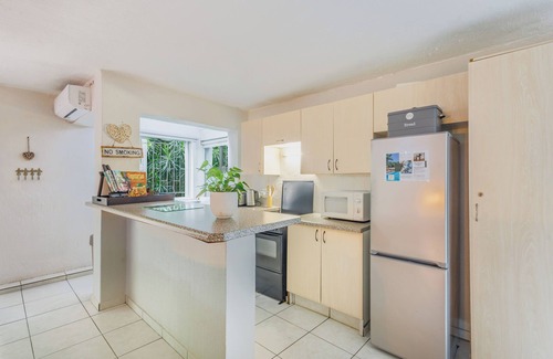Ballito Apartment | 2 BDR Forest Hideaway, Pool & Braai