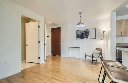 Central Boulder Apartment | 2-BDR Retreat with Rooftop Pool & Gym