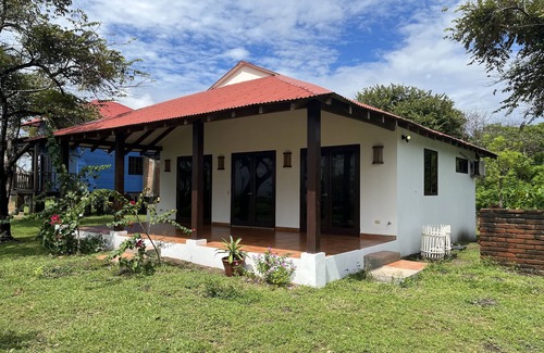 Leon House | 2 bdrm,1 bath beach front home