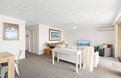 Currumbin Apartment | 2 Bdrm 2 Bath Apartments with Spectacular Views
