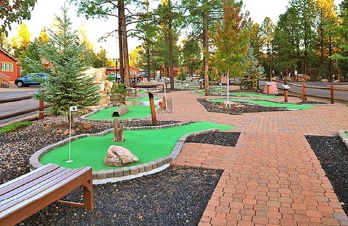 Pinetop Cabin | 2 BDRM CABIN- PVC at the ROUNDHOUSE RESORT- GREAT LOCATION- HIKING-FISHING