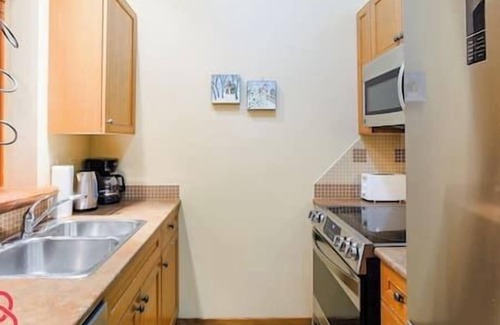 East Kootenay Apartment | 2 BDRM condo at Snow Creek, Fernie Alpine Resort