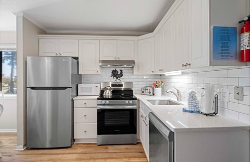 Folly Field Condo | 2-Bdrm Condo Meets Family Needs - Beach Access - New Reno's - SNOWBIRDS - C13