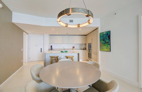 Hollywood South Central Beach Apartment | 2-bdrm Oceanview Condo Lyfe Beach Resort Hollywood + Pool, Beach Service & Gym