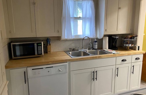 Cheyenne Apartment | 2 BDRM - Sleeps up to 6