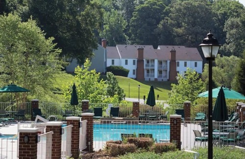 Williamsburg Apartment | 2 bdrm suite, Patriots Place, VA