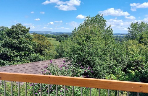 St. Ann's Chapel Cottage | 2 Bedroom Apartment with Glorious views over the Tamar Valley and Dartmoor.