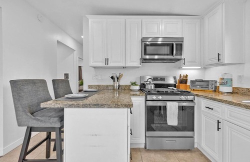 Ocean Beach Cottage | 2 BED/1 BA Coastal Haven in SD