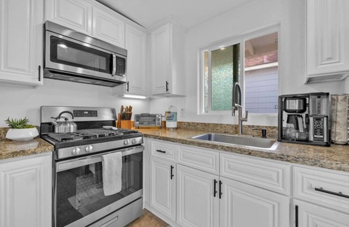 Ocean Beach Cottage | 2 BED/1 BA Coastal Haven in SD