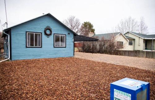 Price House | 2 bed 1 bath cottage home