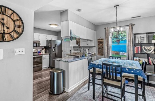 Old Northside House | 2 bed 2.5 bath in one of Indy's hottest areas