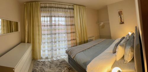 Shiligarnika Apartment | 2 bed 2 bath, 4 min walk to slope, Predela2, Bansko
