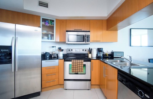 Edgewater Condo | 2 bed/2 bath Bay View Condo with Wrap Around Balcony