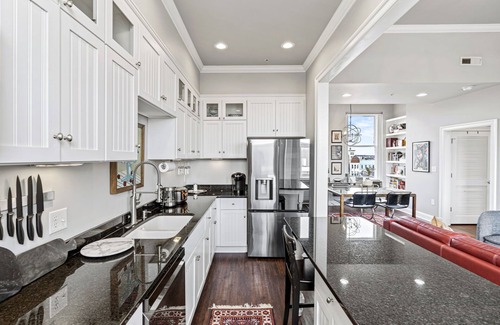City Center Apartment | 2-Bed 2-Bath Condo- Free Parking! - Downtown - Housekeeping & Utilities Included