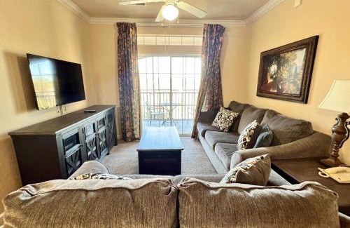 Davenport House | 2 Bed 2 Bath Condo in Tuscana Resort home