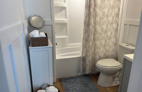 Trowbridge Park House | 2-bed 2-bath home conveniently located in Marquette…Ski-Bike-Hike!